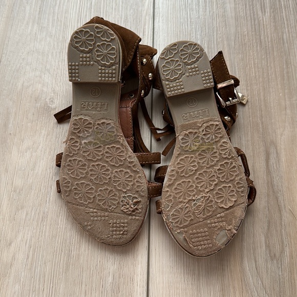 EUC Girls Size 12 Toddler Link Brand Little Girls Sandals Fringe Moccasins Style - Picture 5 of 11